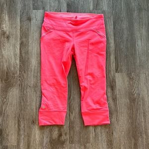 Women's Pink Athletic Capri Pants